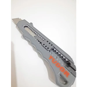 Metal Gövdeli Profesyonel Maket Bıçağı