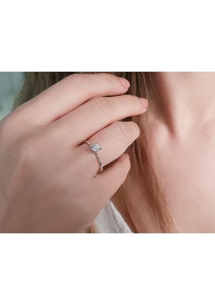 E Renk 0,37 Karat Pırlanta Tektaş Yüzük 0417R0161 fırsatları