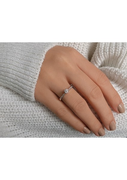 F Renk Toplam 0,45 Karat Pırlanta Tektaş Yüzük 0417R0188 fırsatları