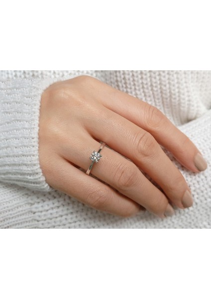 0,52 Karat Pırlanta Tektaş Yüzük 0417R0212 fırsatları