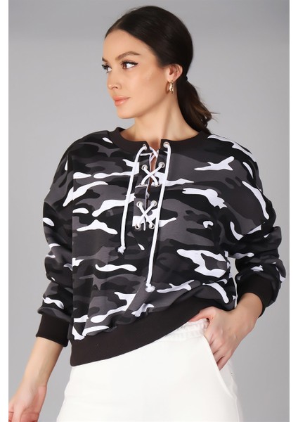 Sweetness Kadın Kamuflaj Desenli Önü Bağcıklı Oversize Sweatshirt indirimleri