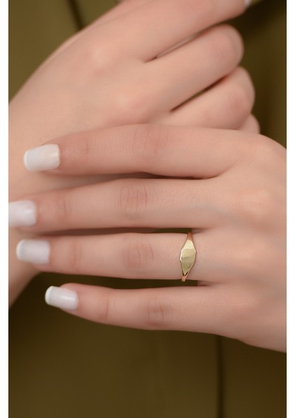 Kadın Sade Altın Yüzük
