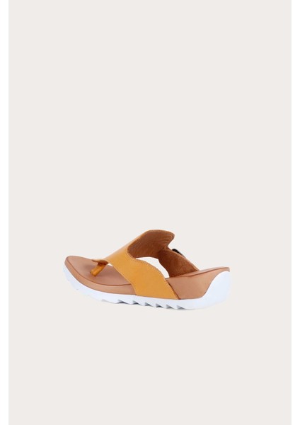 Sarı Deri Kadın Düz Terlik fırsatları