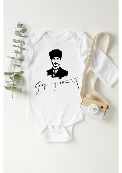 Bebek Beyaz Atatürk Gazi Mustafa Kemal Çıtçıtlı Body