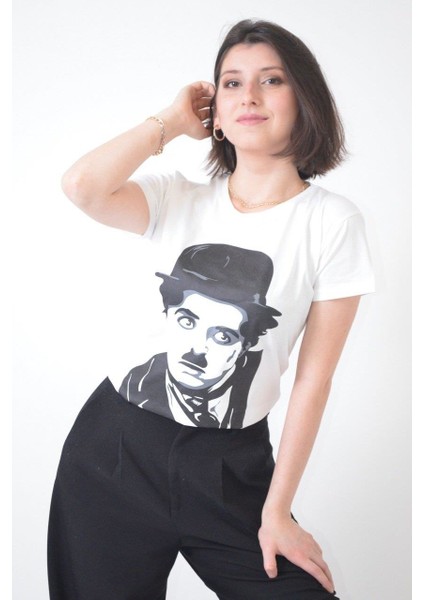 8772 Charlie Chaplin Baskılı T-Shirt