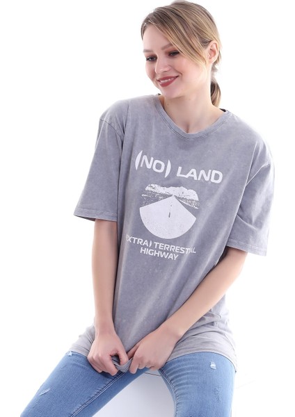 Kadın Oversize No Land Baskılı Tshirt indirimleri