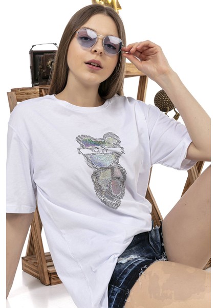 Kadın Oversize Taş Işlemeli Ayıcık Baskılı Tshirt indirimleri