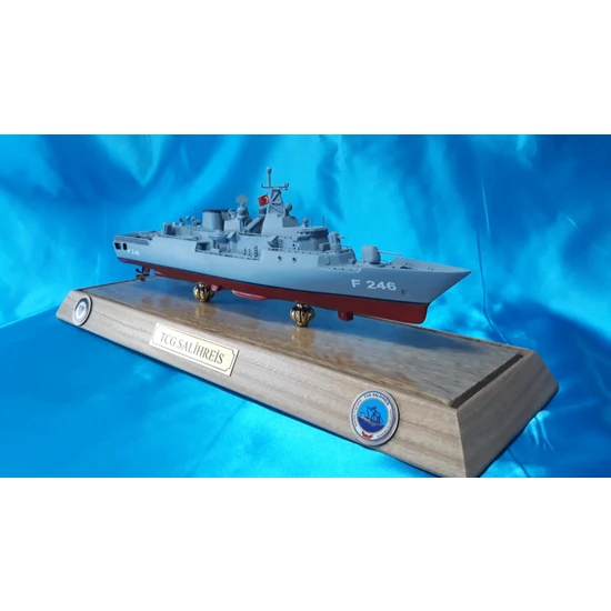 Donanma Model Savaş Gemisi Maketi Meko Sınıfı 40 cm Fanuslu