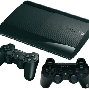 Ps3 500 GB Süper Slim Oyun Konsolu + 2 Oyun Kollu - Teşhir