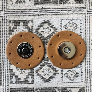 Alfa Tasarım Atölyesi Gümüş Mıknatıslı Yuvarlak Hakiki Deri Çanta Çıtçıtı