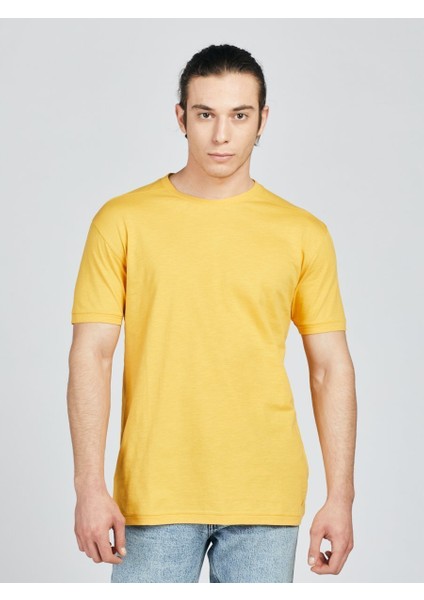 2026233 Erkek Kısa Kol T-Shirt