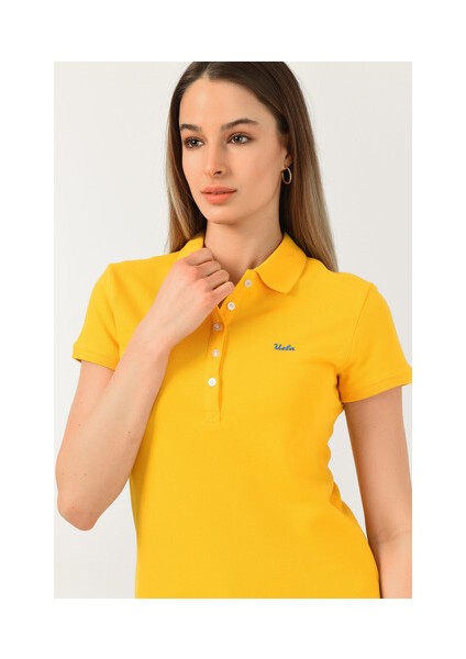 SHAVER Sarı Polo Yaka Nakışlı Kadın Tshirt