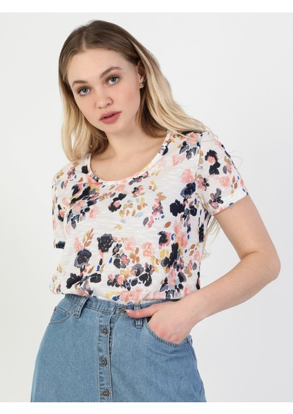 Colins Slim Fit Bisiklet Yaka Kadın Çok Renkli Kısa Kol Tişört