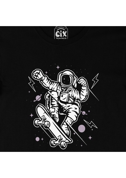 Kaykaylı Astronot Siyah Tişört
