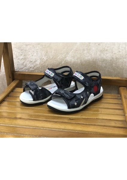 Spor Model Çocuk Sandalet