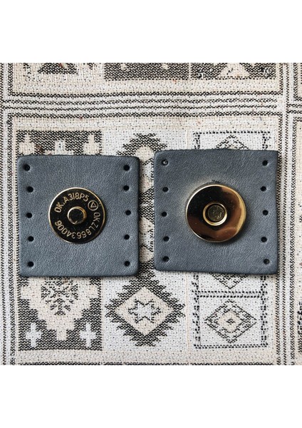 Atölyesi Altın Mıknatıslı Kare Hakiki Deri Çanta Çıtçıtı