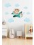 Uçan Sevimli Ayıcık ve Bulutlar Çocuk Odası Duvar Sticker 1