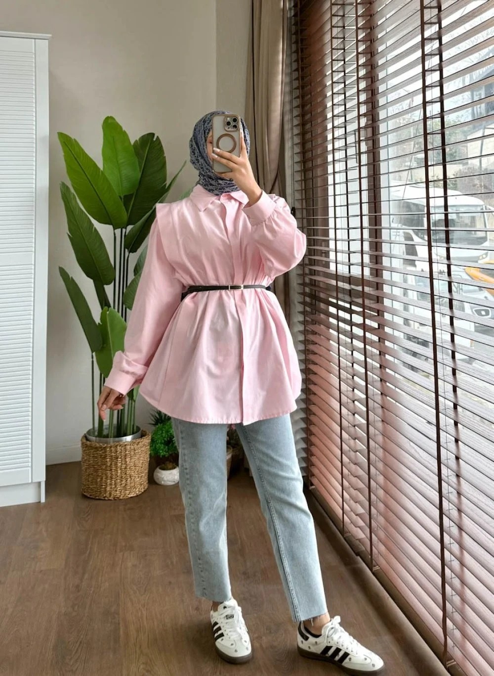 Miraydin Butik Omuz Volanlı Düğmeli Kemerli Tesettür Gömlek - Pembe