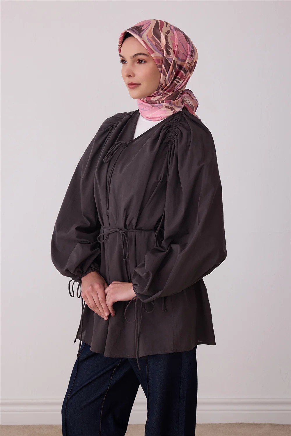 Belli Pembe Soyut Desen %100 Twill Ipek Eşarp 4417-04