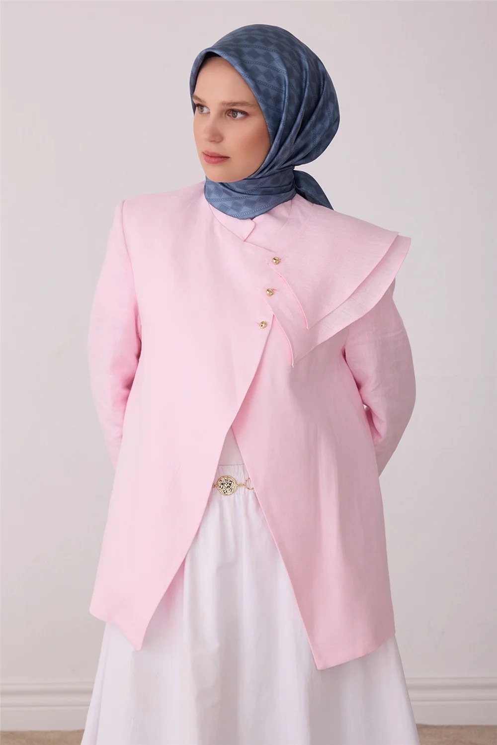 Belli Mavi Geometrik Desen %100 Twill Ipek Eşarp 4425-05