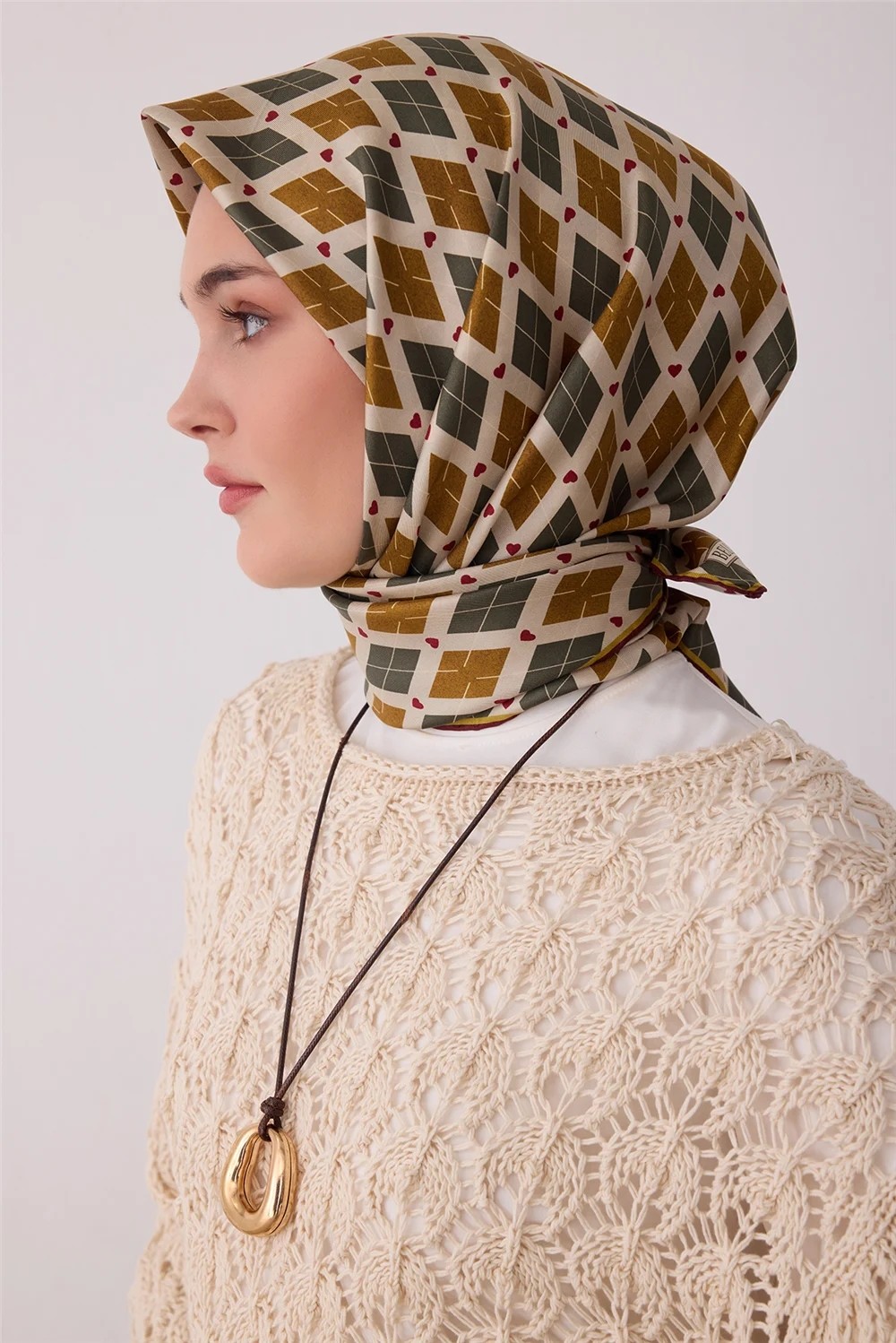Belli Sarı Geometrik Desen %100 Twill Ipek Eşarp 4408-04 görsel 2