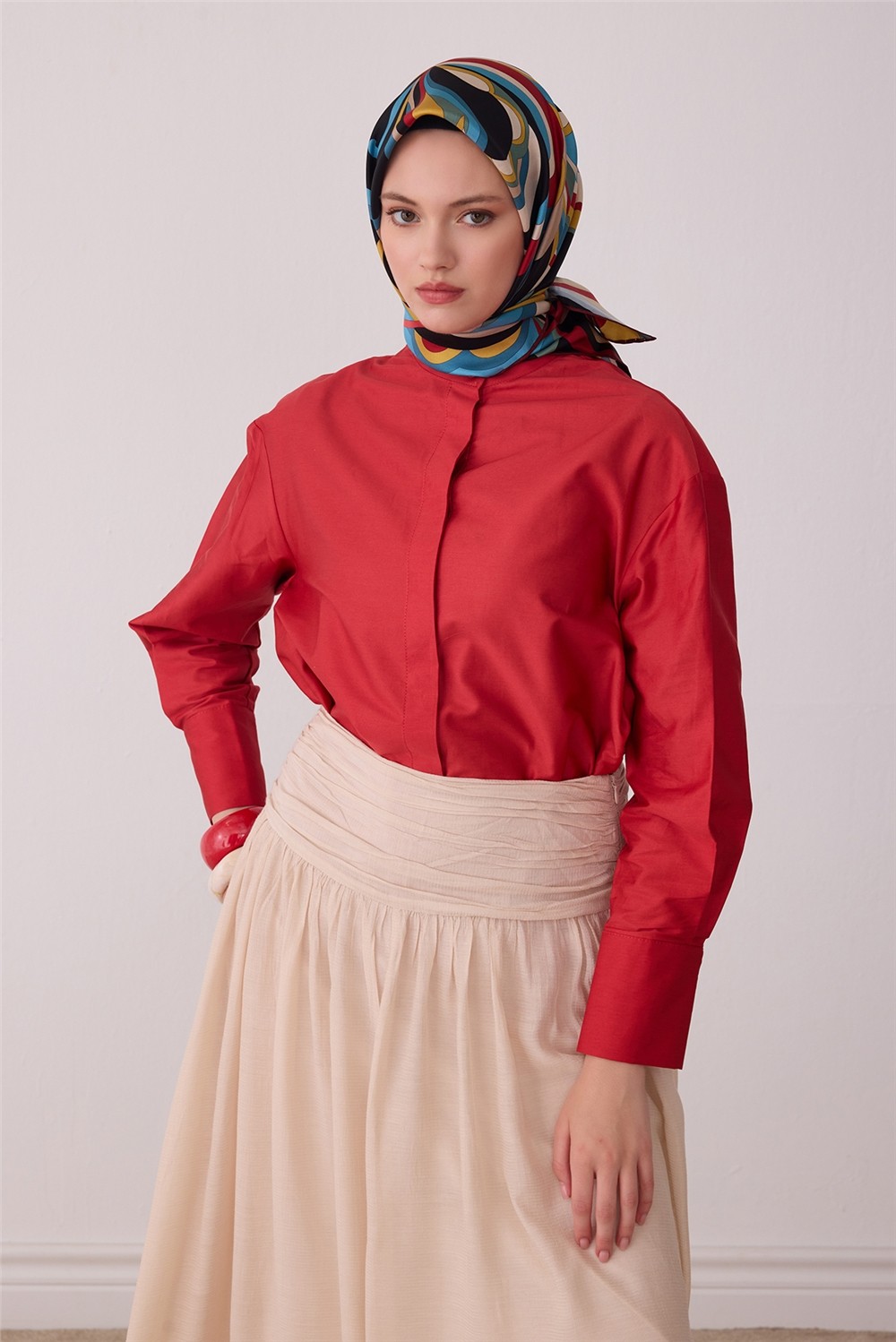 Belli Mavi Soyut Desen %100 Twill Ipek Eşarp 4414-31