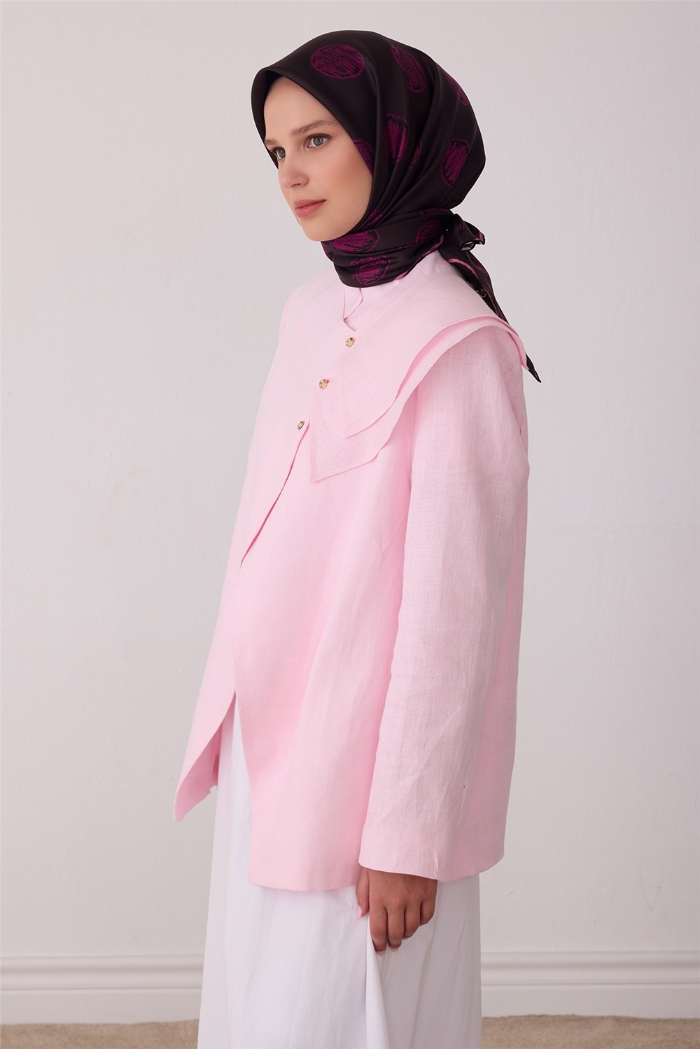 Belli Kahverengi Geometrik Desen %100 Twill Ipek Eşarp 4427-33