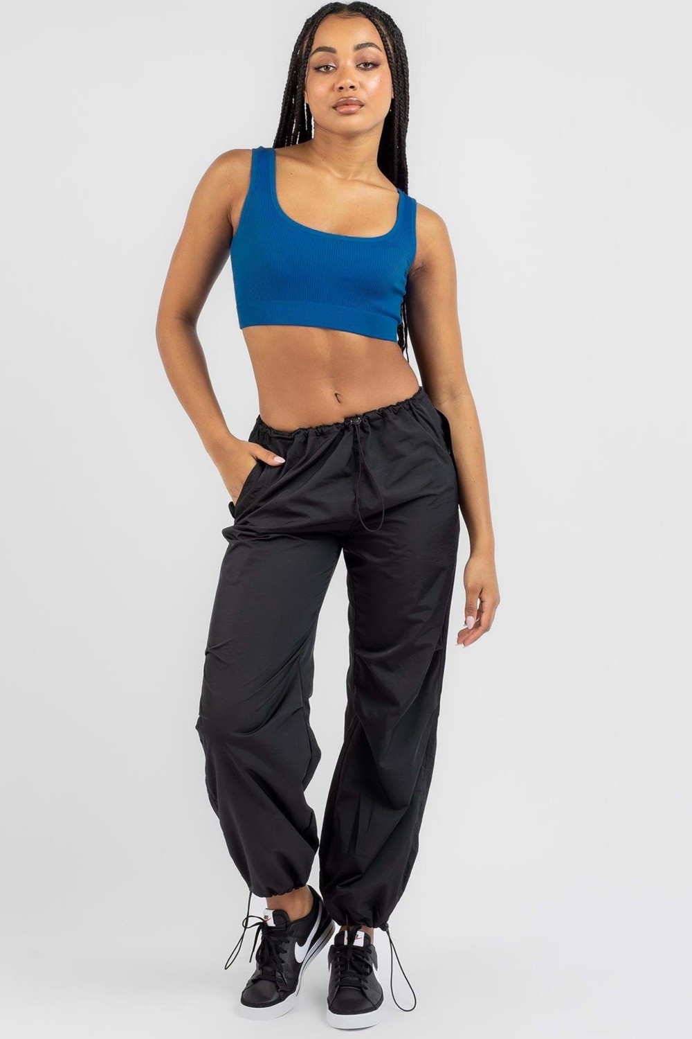 Madmext Yeşil Askılı Basic Crop Top Bluz MG1757 görsel 2