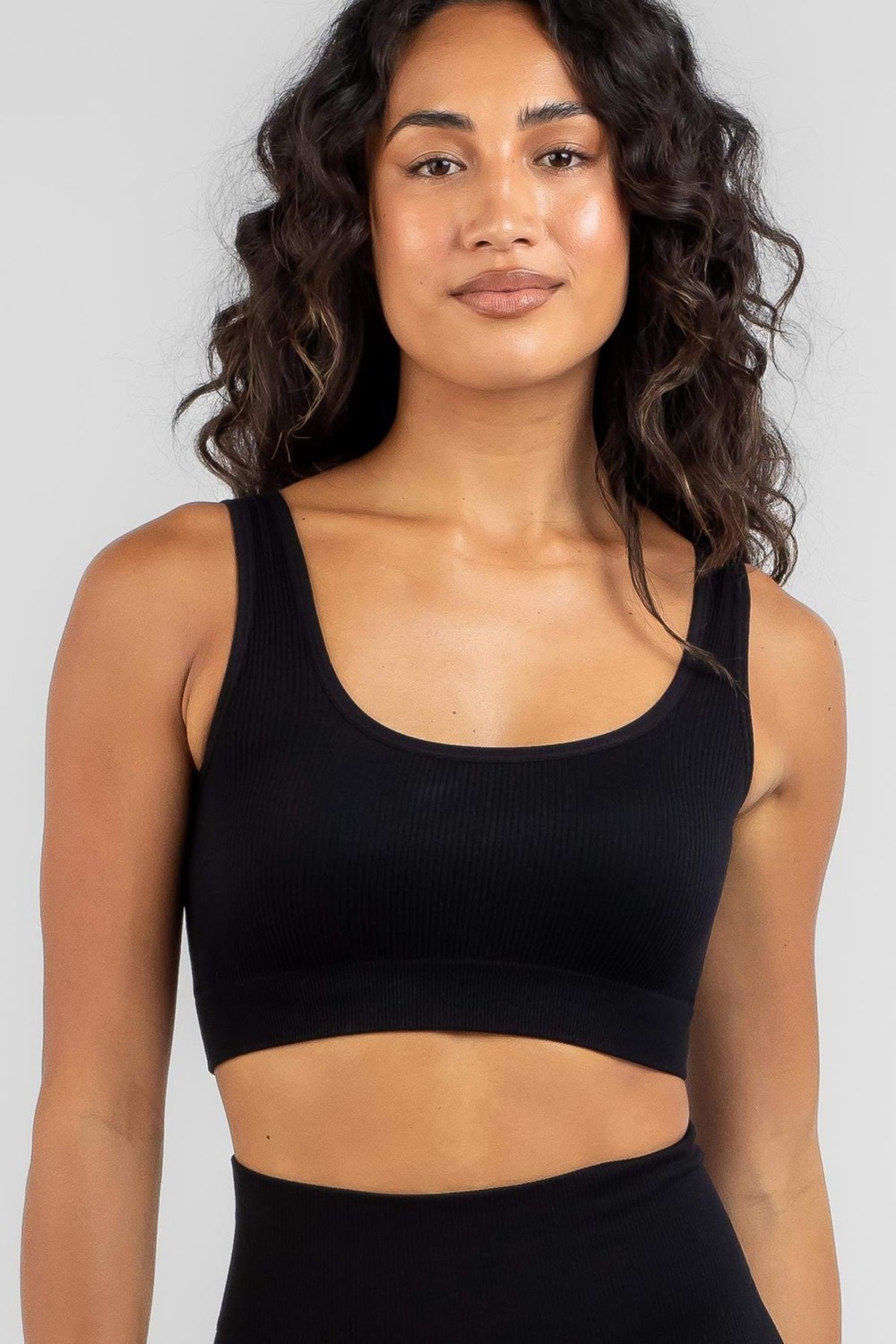 Madmext Yeşil Askılı Basic Crop Top Bluz MG1757 görsel 7
