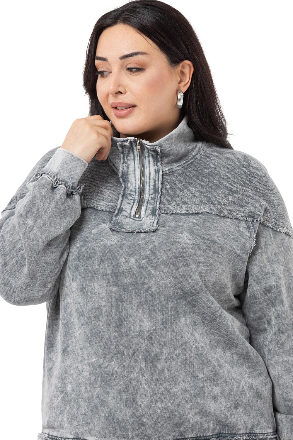 Disentis Modest Büyük Beden Pis Dikişli Fermuarlı Yırtmaçlı Parça Boyalı Gri Sweatshirt görsel 4