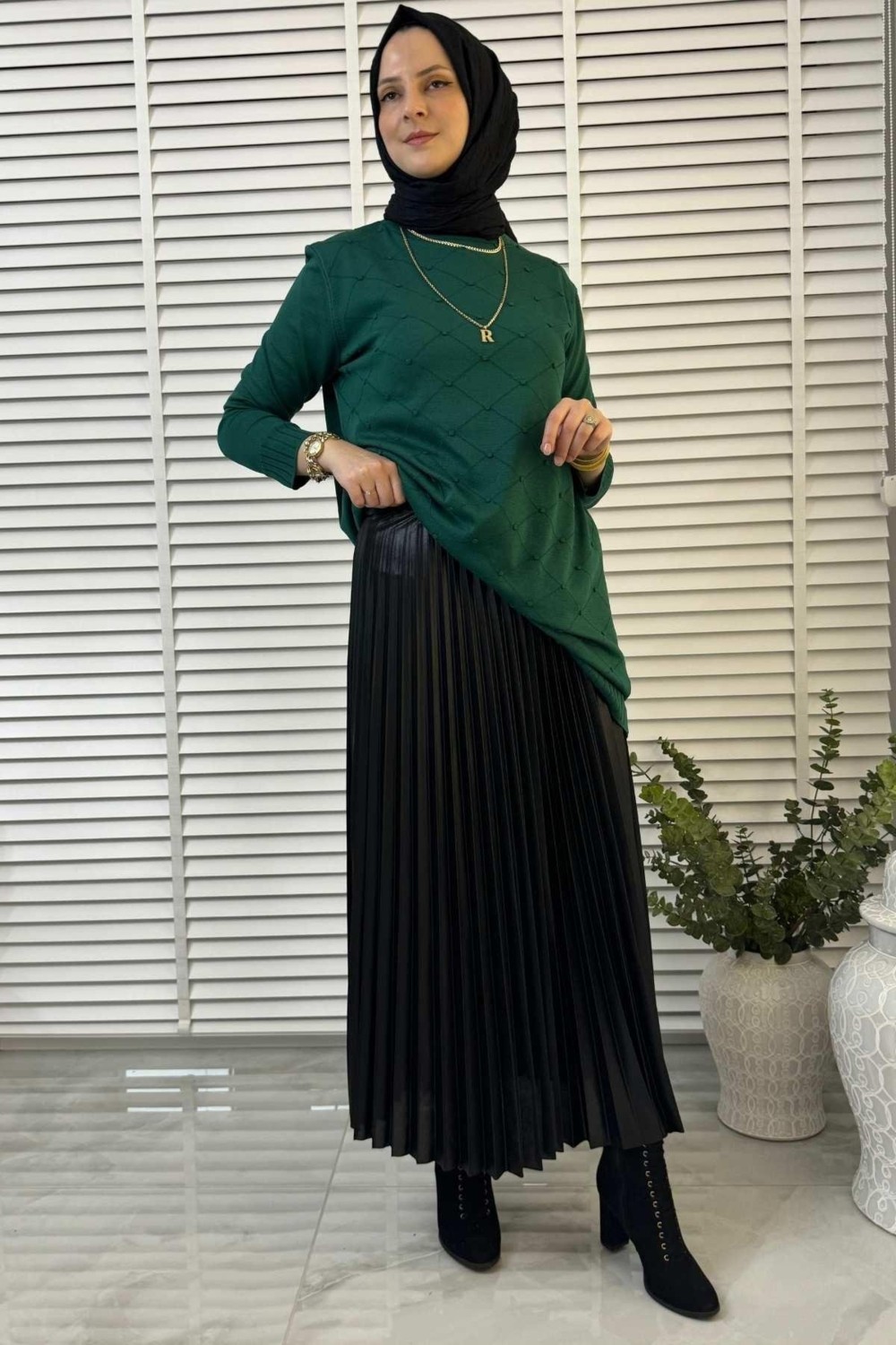 Rabia Şamlı Eliz Siyah Plise Etek görsel 4