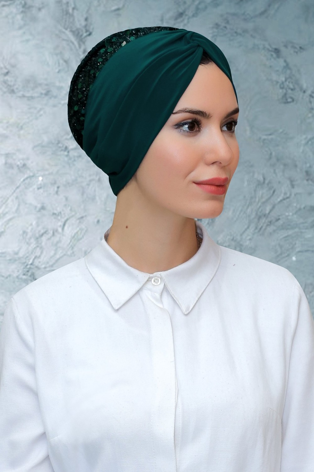 Hürrem Bone Pudra Pratik Hazır Geçmeli Tesettür Bone Sandy Kumaş Pullu Büzgülü 1906_06 görsel 2