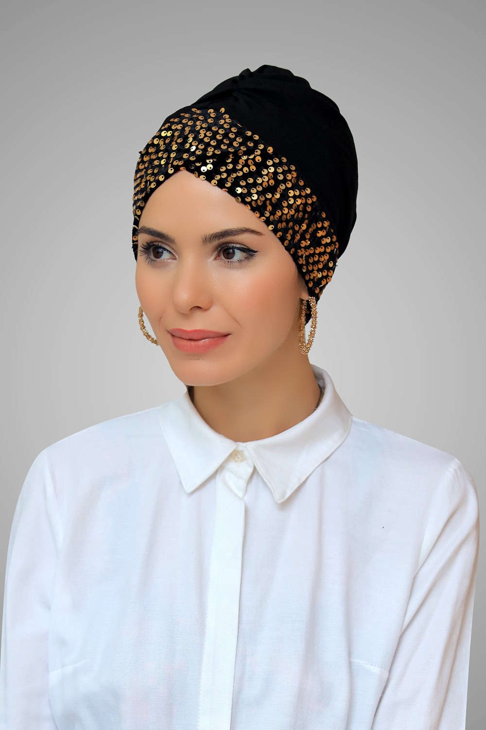 Hürrem Bone Siyah-Gold Pratik Hazır Geçmeli Tesettür Bone Sandy Kumaş Pullu Tek Çapraz 1907_102 görsel 4