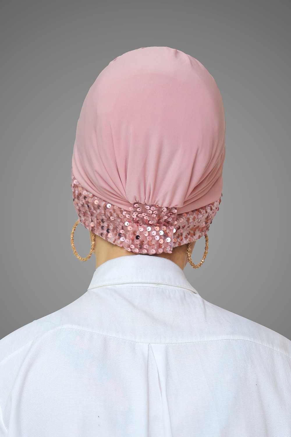 Hürrem Bone Siyah-Gold Pratik Hazır Geçmeli Tesettür Bone Sandy Kumaş Pullu Tek Çapraz 1907_102 görsel 2