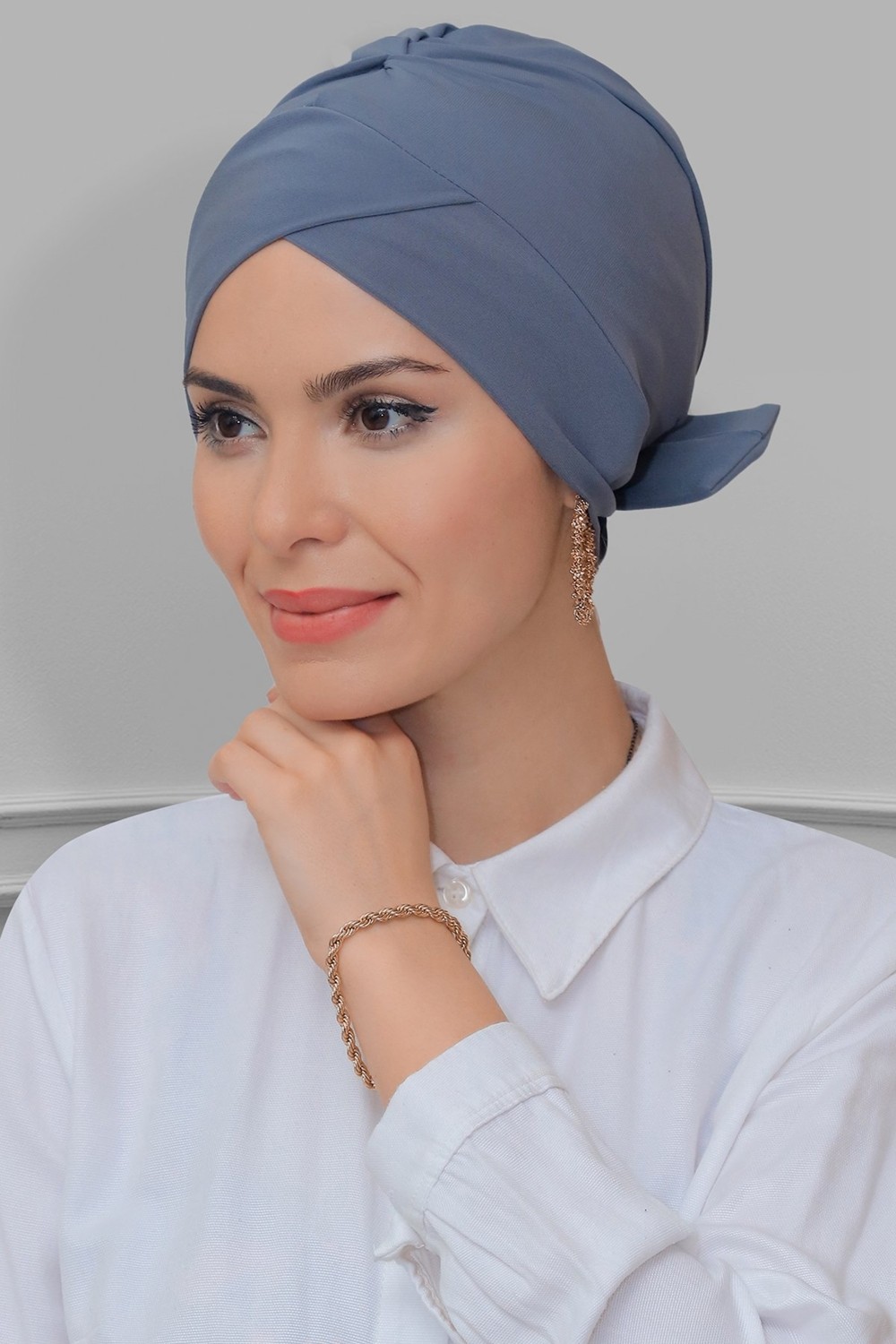 Hürrem Bone Şarabi Pratik Hazır Geçmeli Tesettür Bone Sandy Kumaş Fiyonklu Çift Taraflı Tek Çapraz 1833_08 görsel 6
