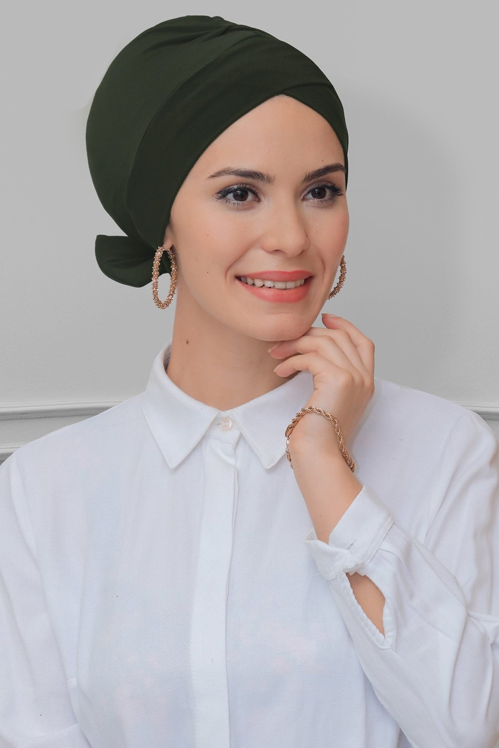 Hürrem Bone Şarabi Pratik Hazır Geçmeli Tesettür Bone Sandy Kumaş Fiyonklu Çift Taraflı Tek Çapraz 1833_08 görsel 4
