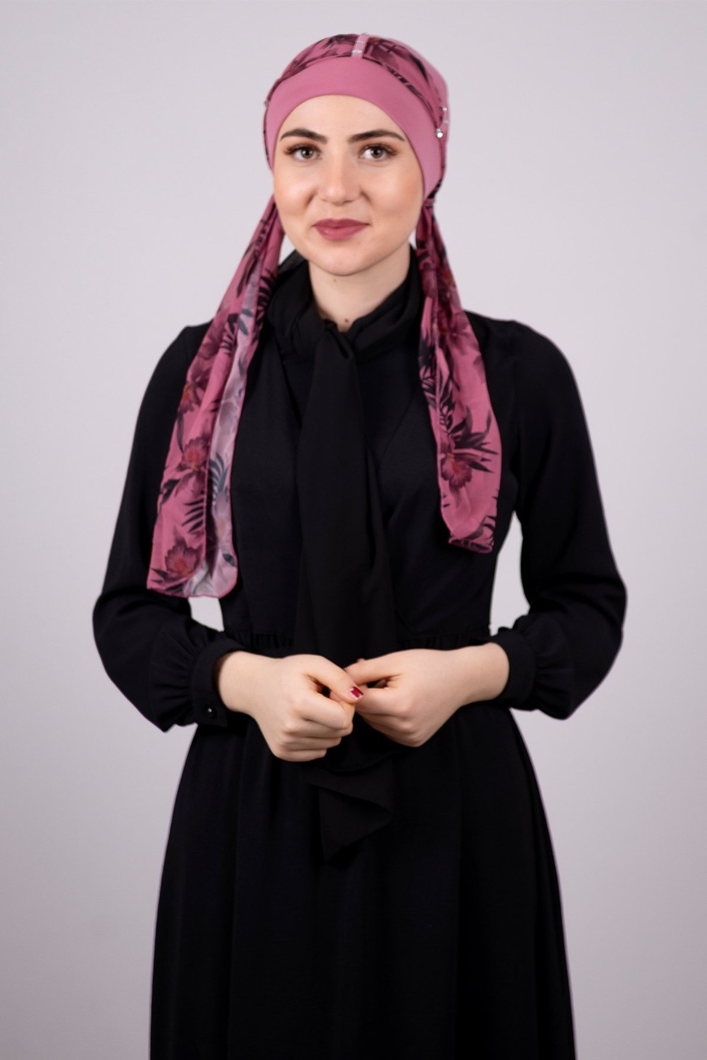 Hürrem Bone Pudra Pratik Hazır Geçmeli Tesettür Bone Sandy Kumaş Desenli Şifon Kemerli 1305D_06 görsel 6