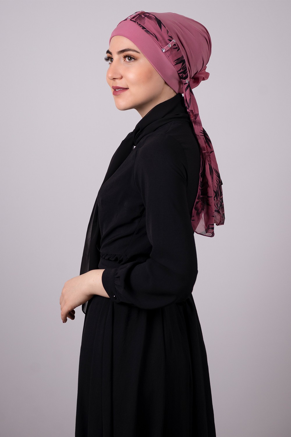 Hürrem Bone Pudra Pratik Hazır Geçmeli Tesettür Bone Sandy Kumaş Desenli Şifon Kemerli 1305D_06 görsel 7