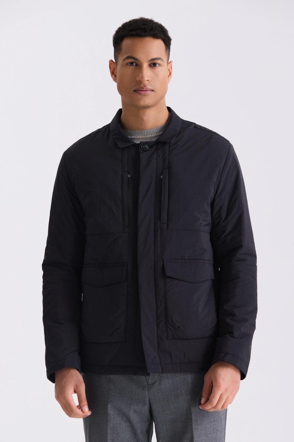 Jakamen Siyah Comfort Fit Gömlek Yaka Mevsimlik Mont