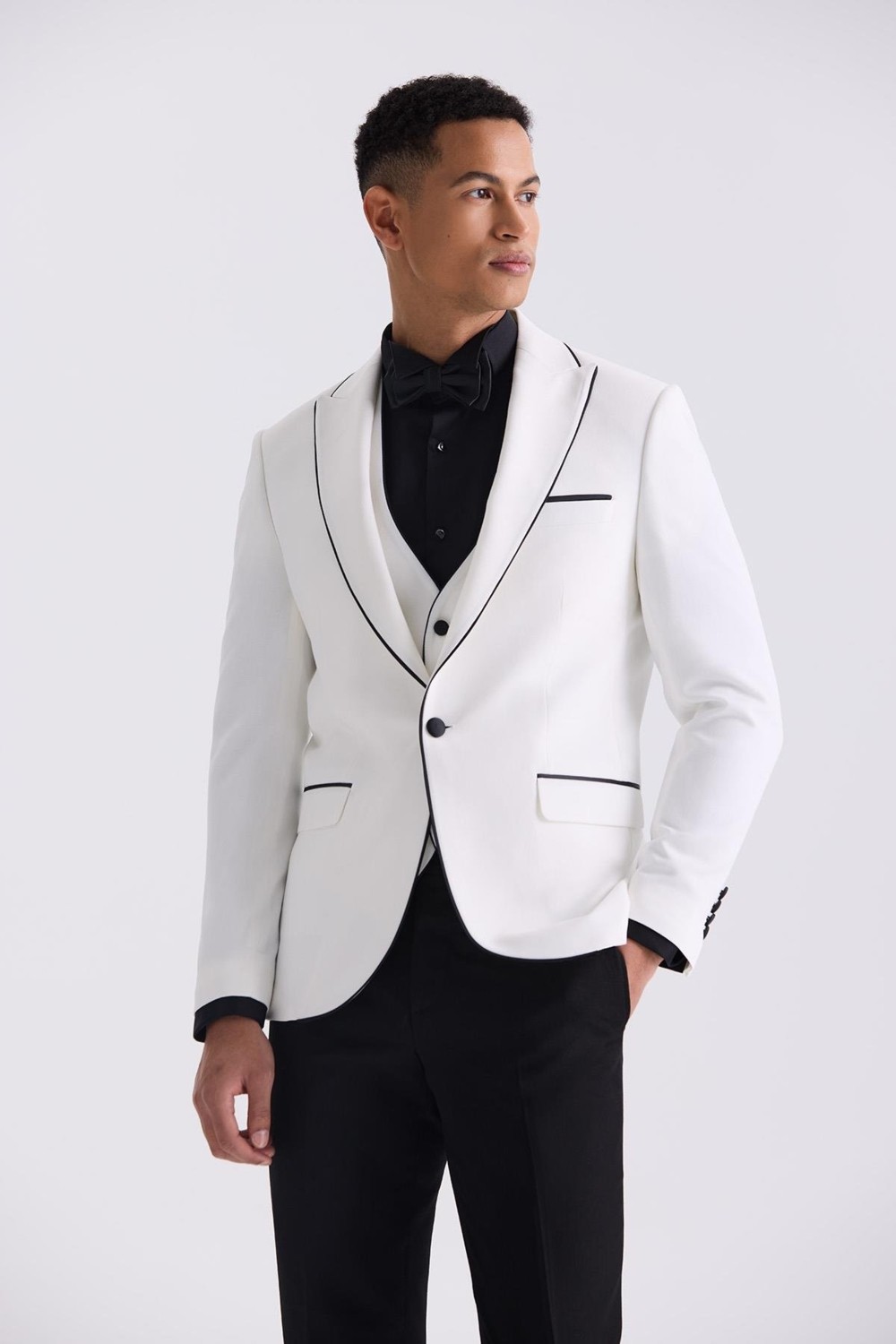 Jakamen Beyaz Slim Fit Sivri Yaka Yelekli Smokin Takım Elbise
