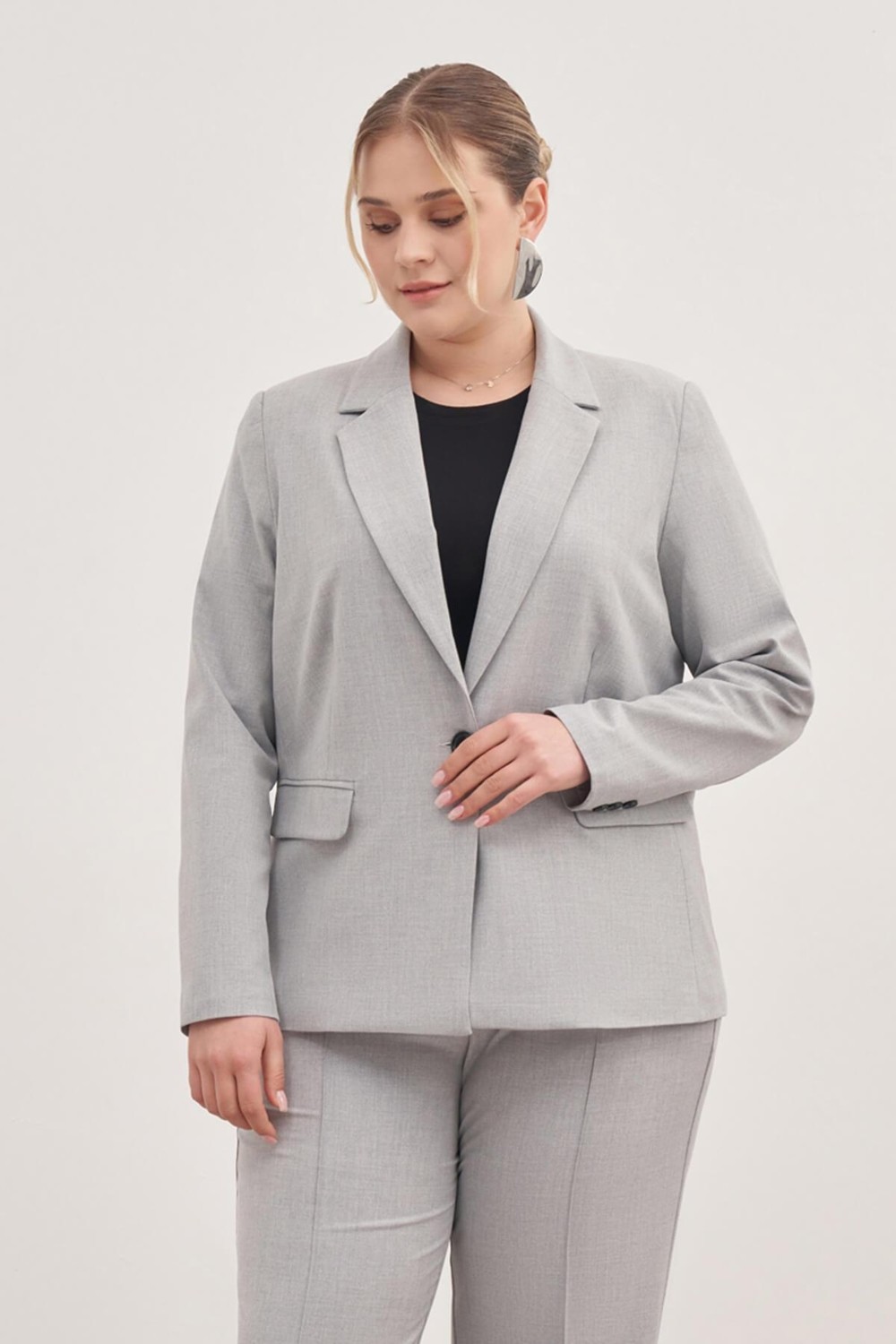 Myline Astarlı Tek Düğmeli Blazer görsel 2