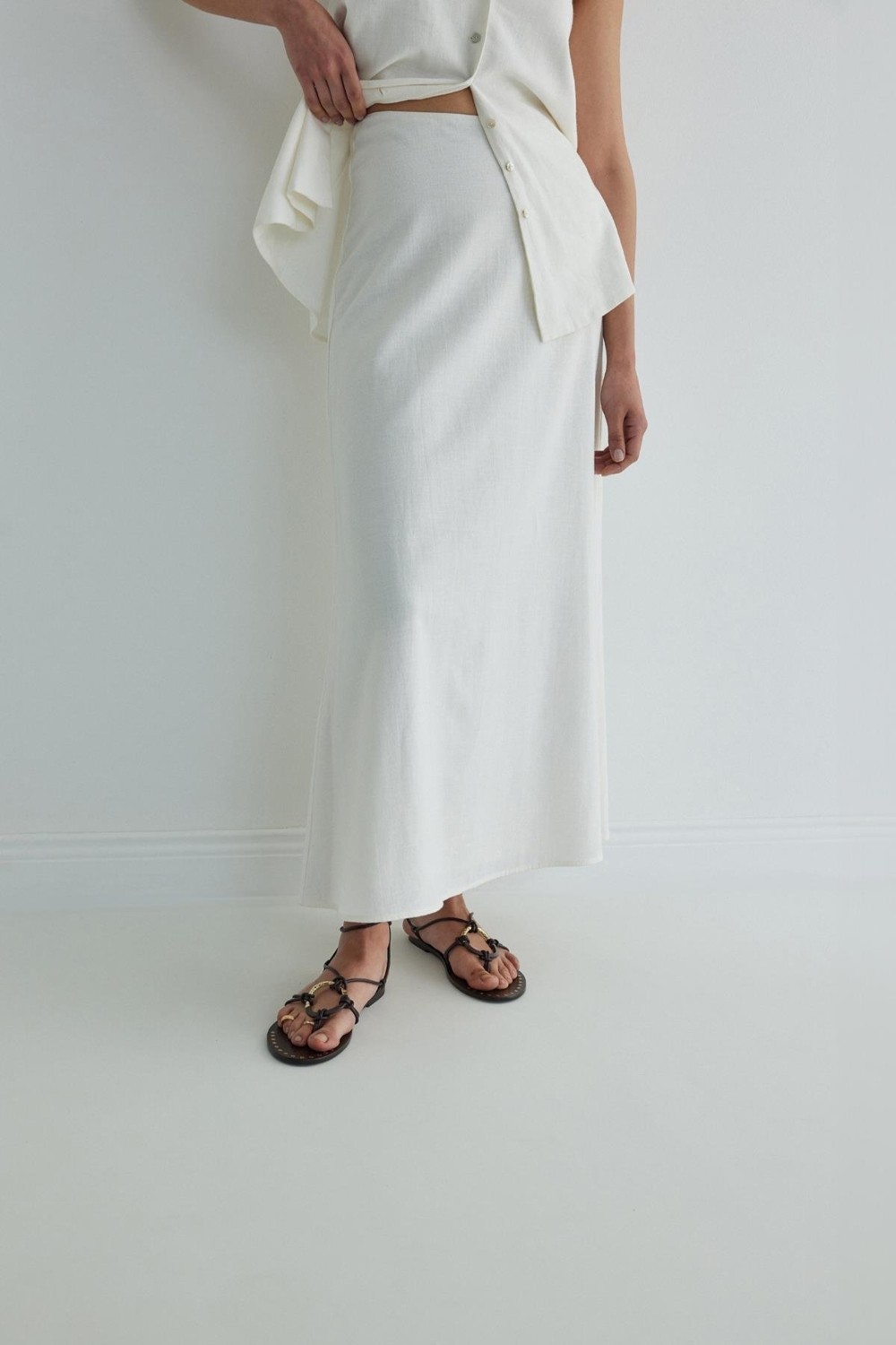 Suud Collection Beyaz Serena Kloş Etek görsel 3