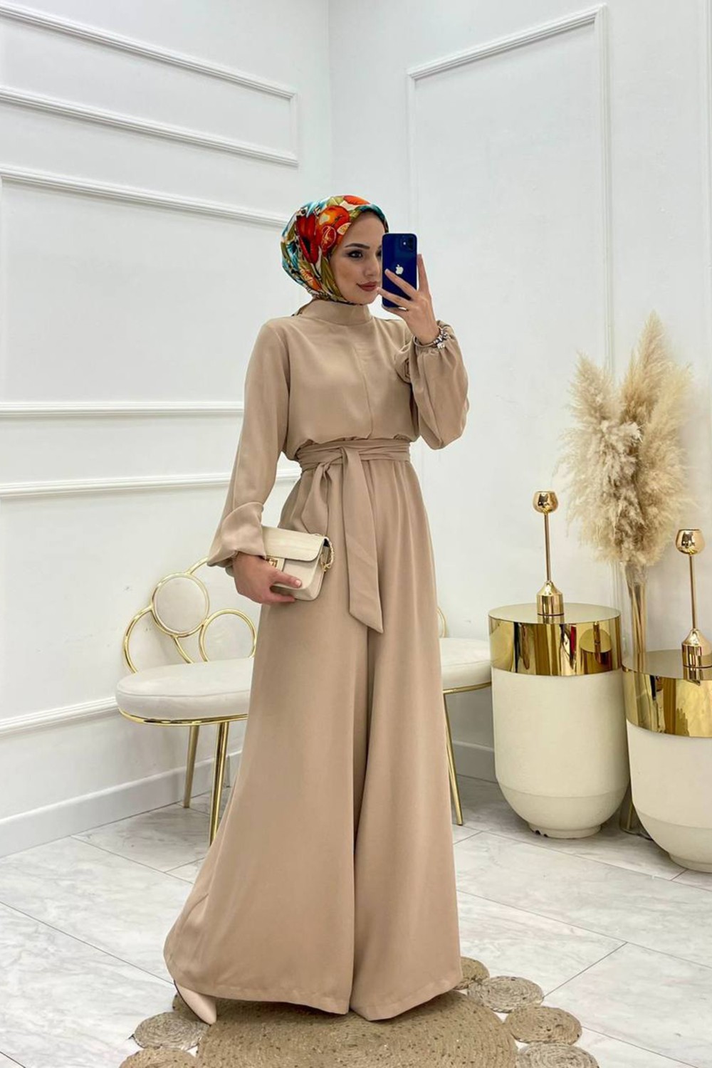 Neşeli Butik Kadın Krep Kuşaklı Gül Detaylı Salaş Tulum Siyah Geniş Paça Özellikli NMS003 görsel 2