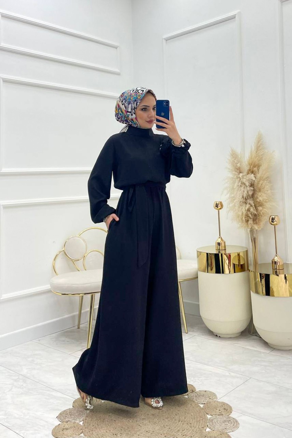 Neşeli Butik Kadın Krep Kuşaklı Gül Detaylı Salaş Tulum Siyah Geniş Paça Özellikli NMS003 görsel 4