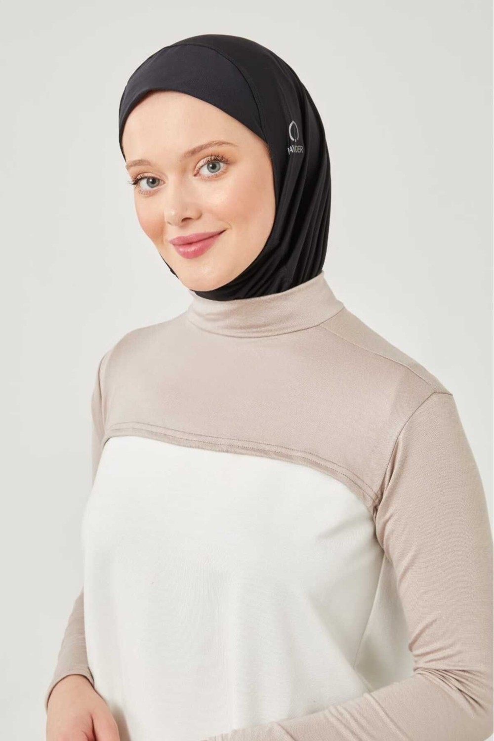 Melodi Scarf Siyah Balıkçı Yakalı Boyunluklu Kolluk Yüksek Nem Tutma Kapasitesi ile Pratik Kullanım görsel 3
