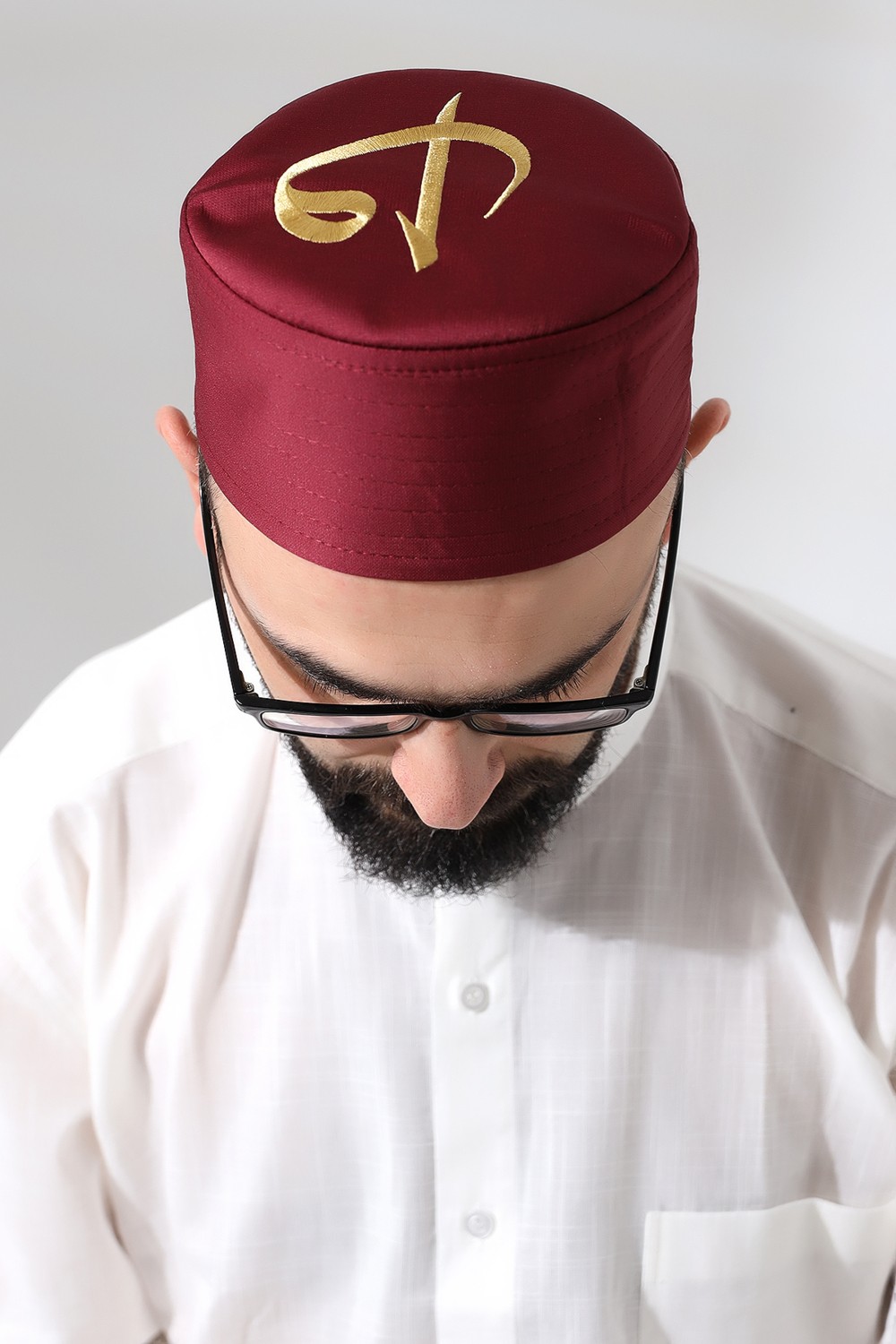 İhvan Gri Kapitone Elif Vav Nakışlı Kalıp Namaz Takkesi görsel 7