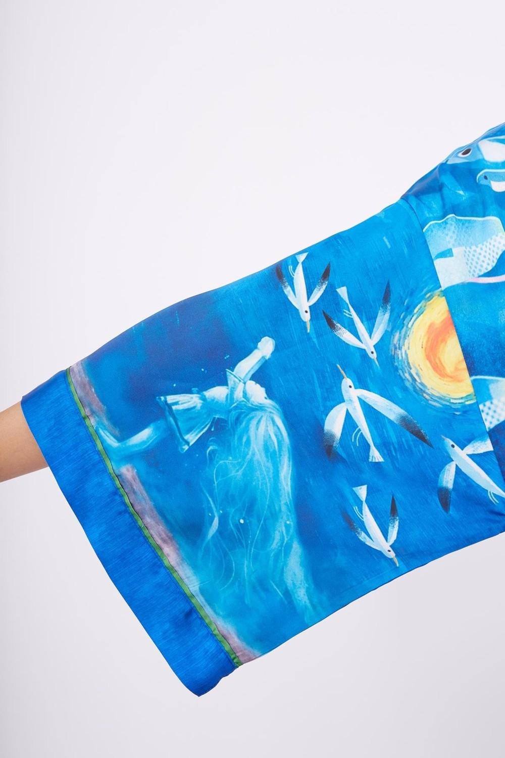Peraluna OCEAN STORY SHORT KIMONO Baskılı Saten Kadın Kısa Kimono - Deniz Mavisi görsel 4