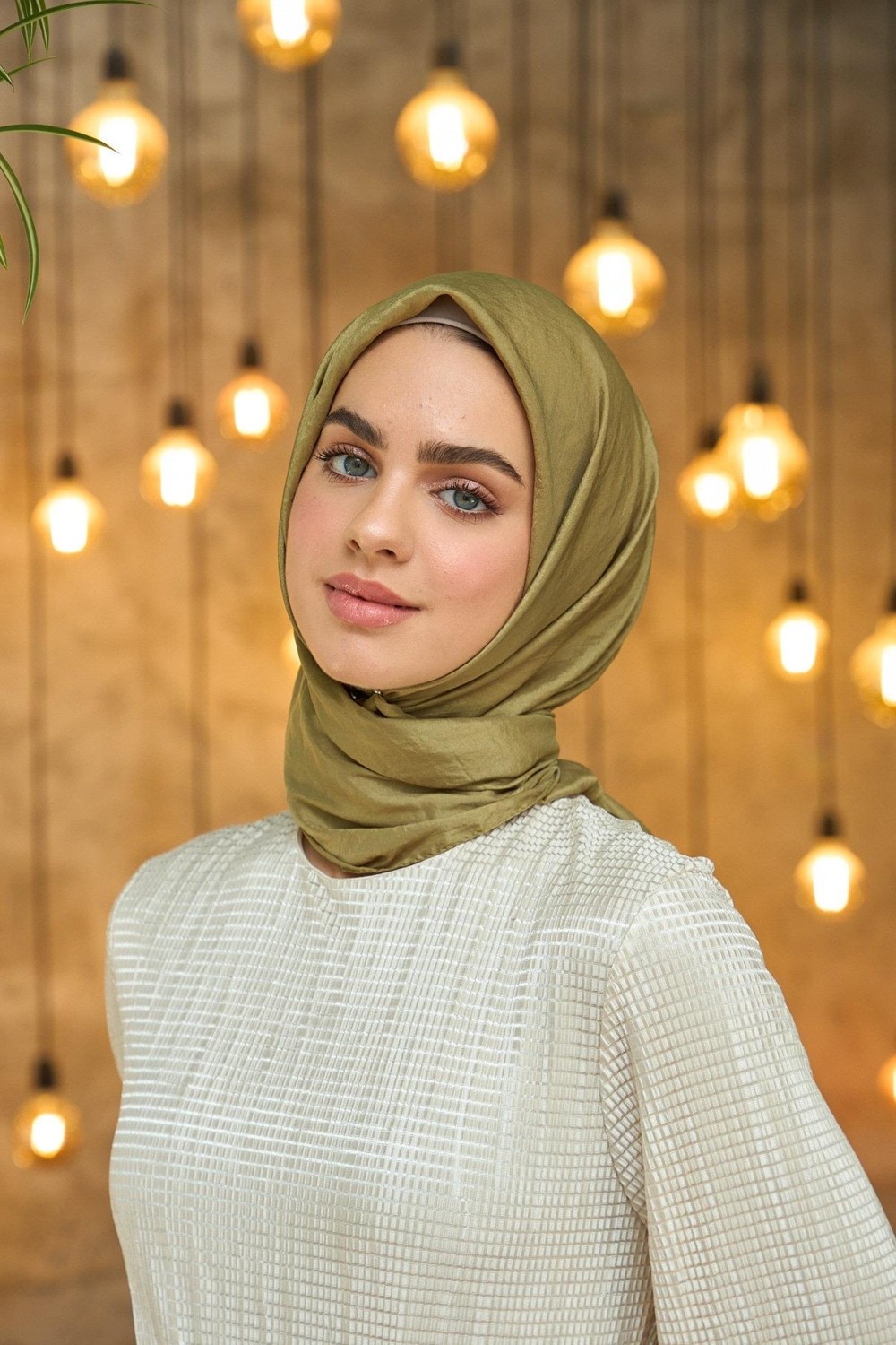 İpekhan Düz Desen Vual Eşarp Krem Vual Ipek Eşarp - 10100-11