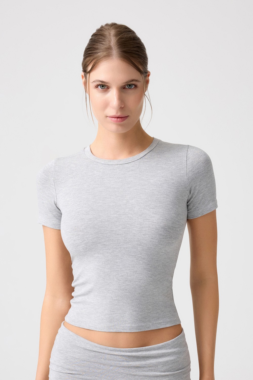 Los Ojos x Melodi Bordo Bedene Oturan Tişört Short Fitted