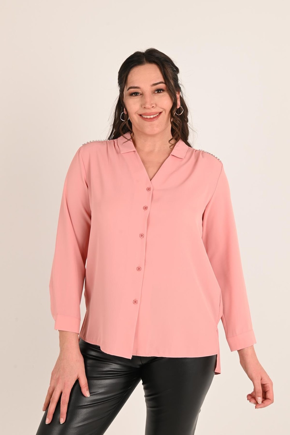 Moda Xlarge Kadın Büyük Beden Omuz Taş Detaylı Gömlek 1687-24